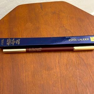 Estée Lauder Double Wear 24 stay-in-place lip liner
#10 Chestnut
NIB